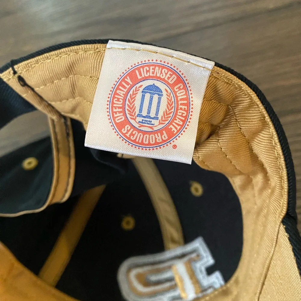 Purdue University Hat Cap Adjustable Black Gold Boilermakers Indiana Sports EUC